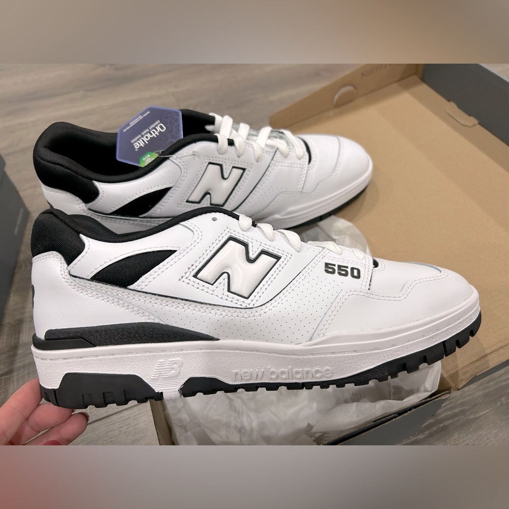New balance men’s 550 sneakers - Picture 3 of 5